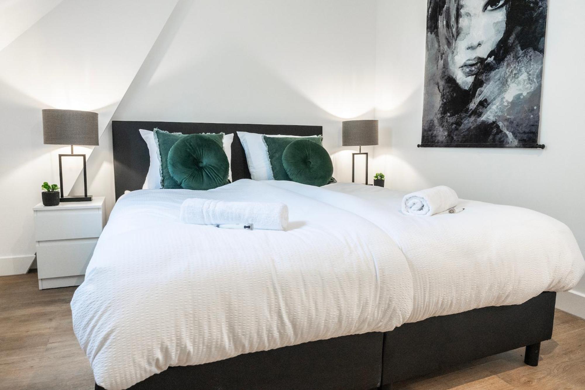 6-Bed Aircon House Diaz 60M2, Many Bedrooms Tilbourg Extérieur photo